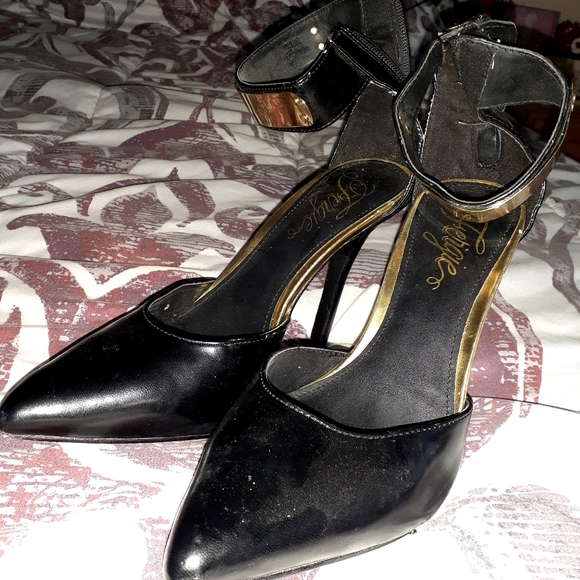 Sexy shoes - Picture 1 of 3